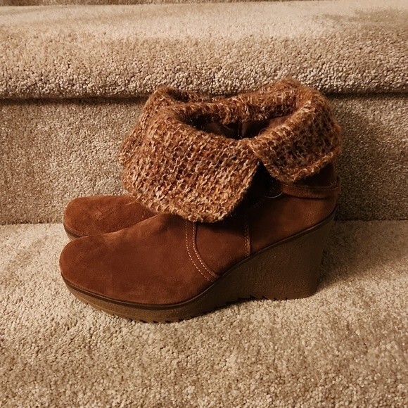 Bjorndal Women's "Lilly" Brown Suede Wedge Booties w/ Knit Sock Lining Size 7 - Picture 2 of 9